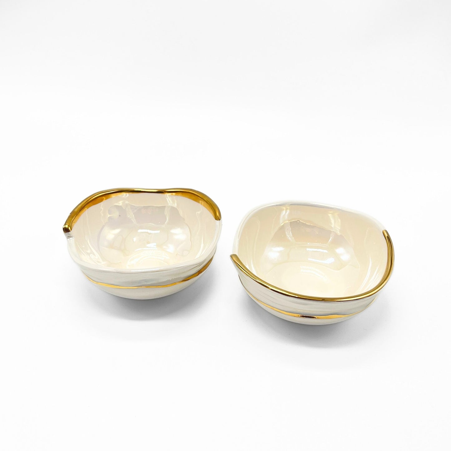 White Bowl With Gold Edge image 5