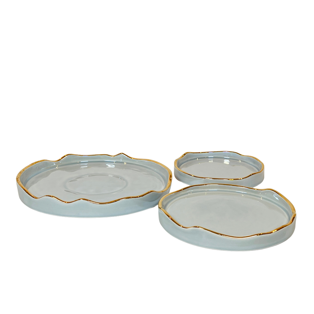 Pearl-Glazed Ceramic Dish image 1