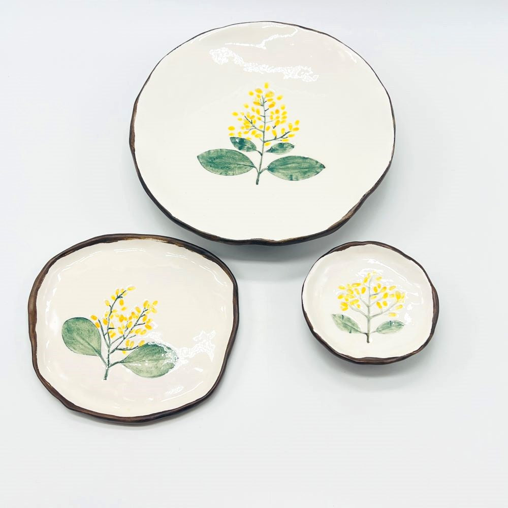 Small Plate With Base (Yellow) image 7