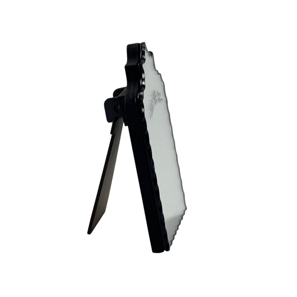 Mirror Mahsa image 2